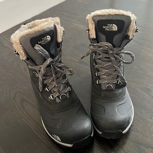 Women’s The North Face Boots - Size 8